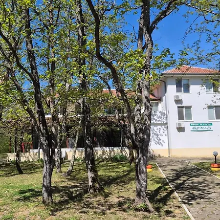 бриз Burgas City